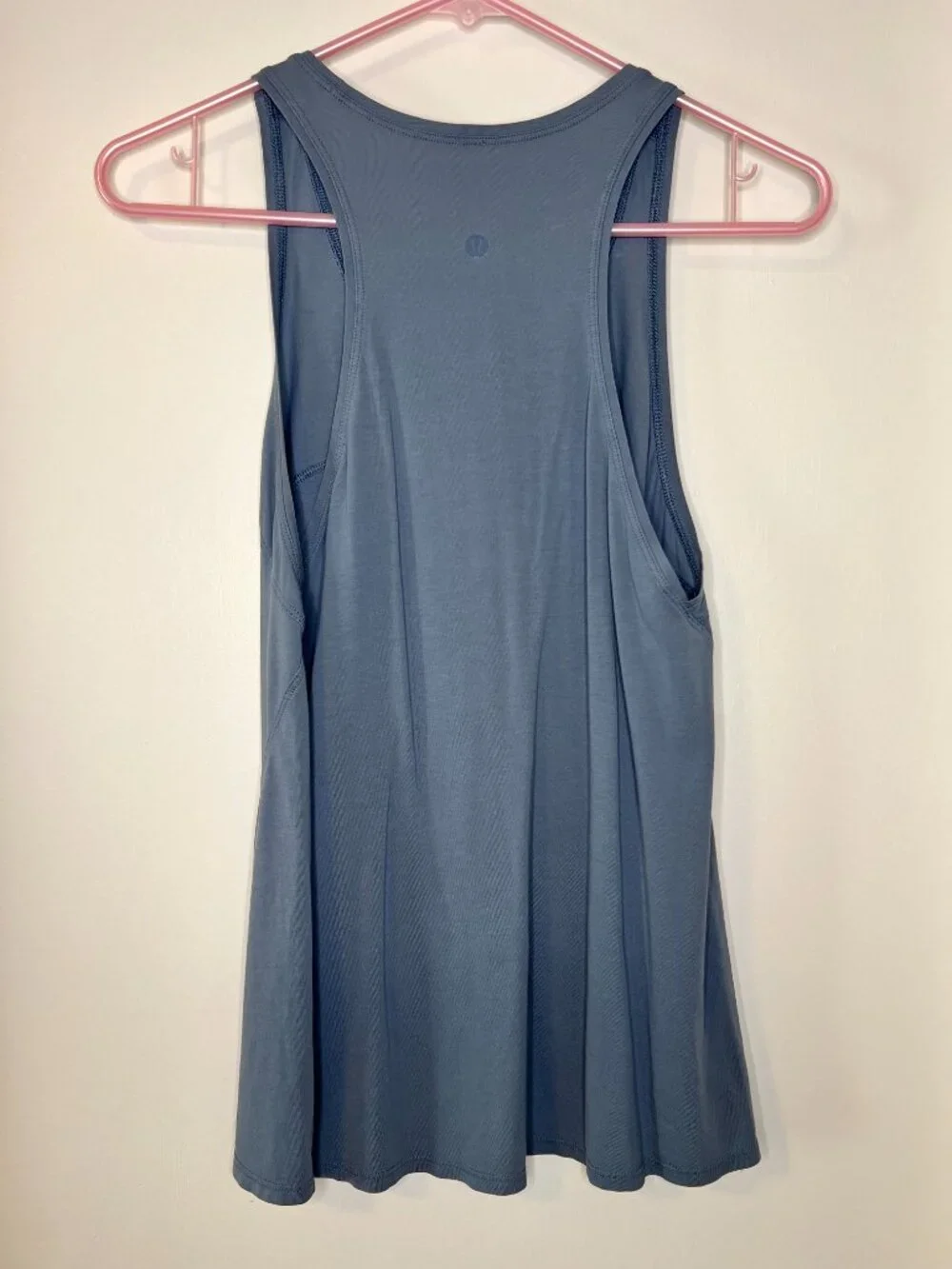 Lululemon Oasis Blue Racerback Tank Top Relaxed Fit Workout Yoga Size 6